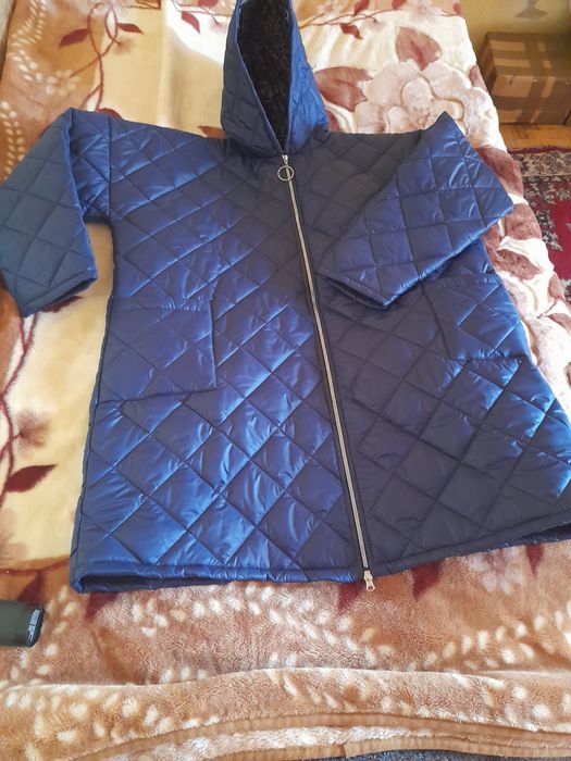 Нові речі з бірками.