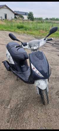 Skuter Piaggio Zip