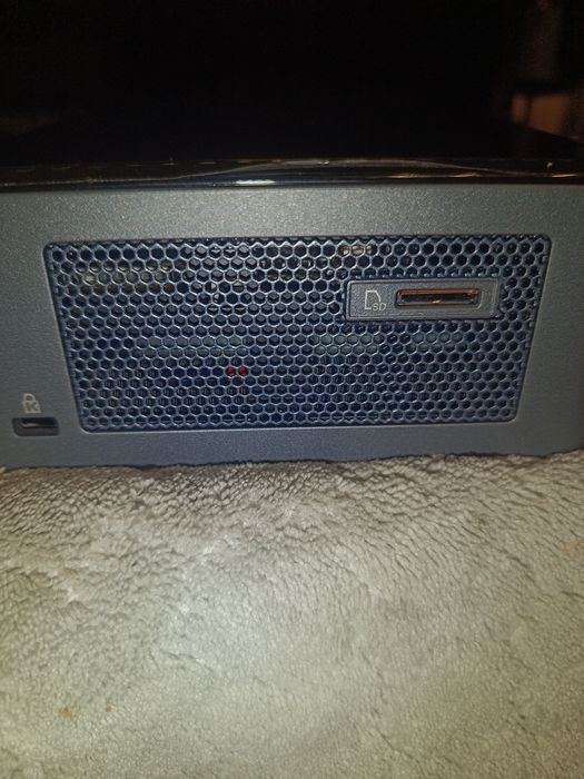 Mini Komputer Intel NUC8i5BEH  16GB Ram