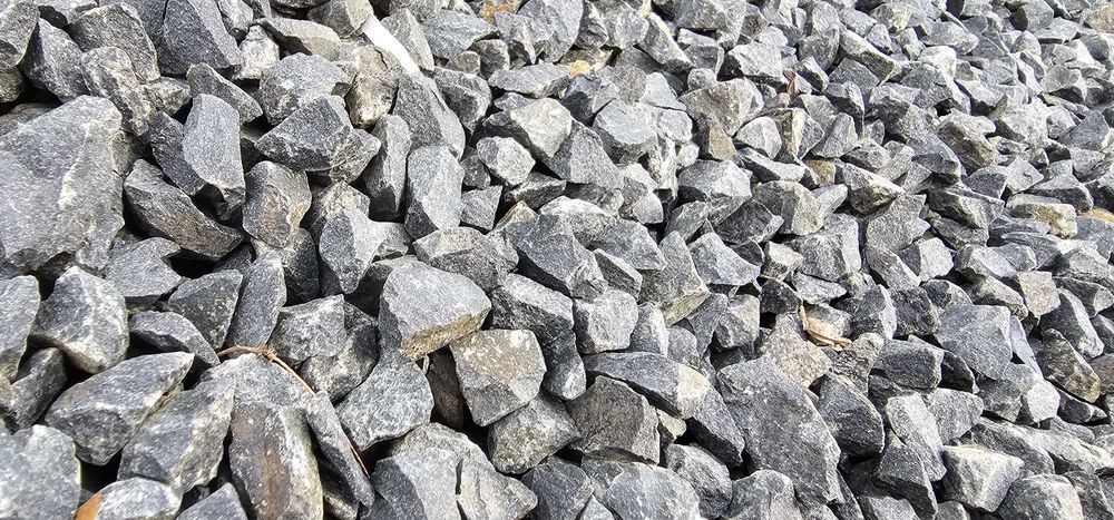 Grys biały beżowy ogrodowy ozdobny granit gnejs biała marianna kostka