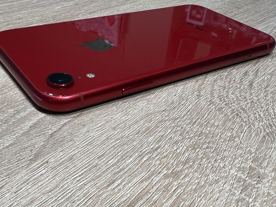 iPhone XR 64 gb.