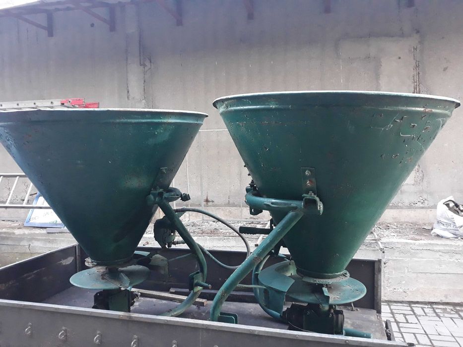 Продам розкидач мінеральних добрив МВД-0,5