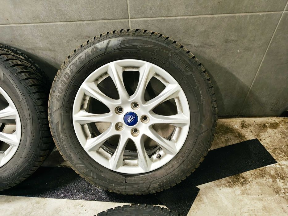 Ford Felgi Koła 16 Cali Opony Zimowe Goodyear UltraGrip 215/60R16 7MM