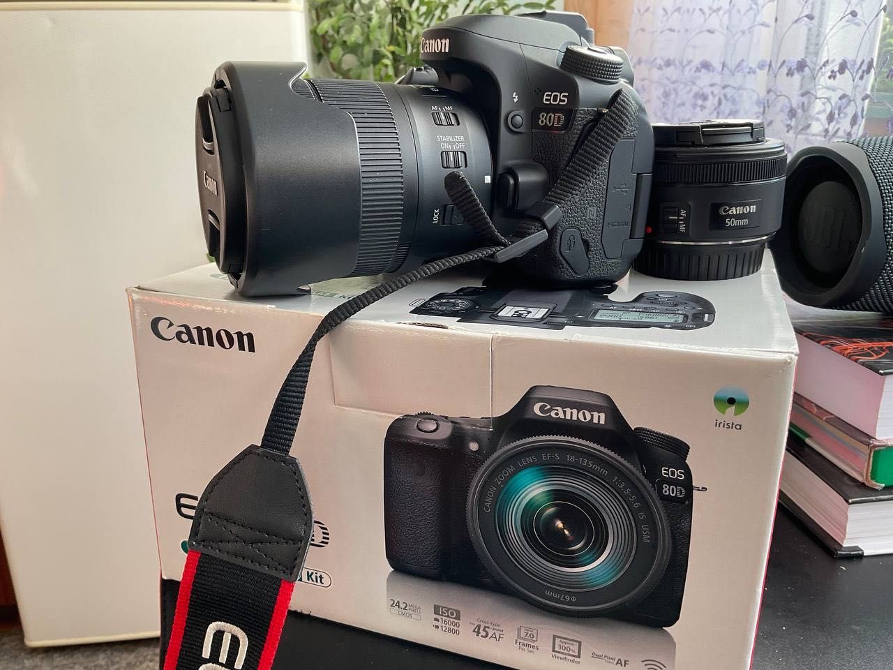 Продаю фотоапарат Canon EOS 80D