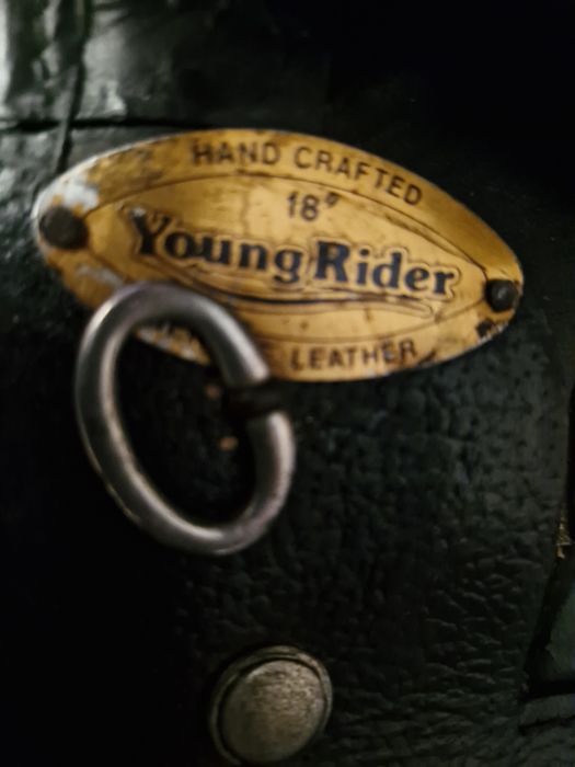 Siodło Young Rider wszechstronne o profilu skokowym