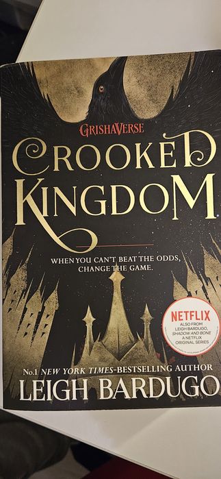 Livro Crooked Kingdom