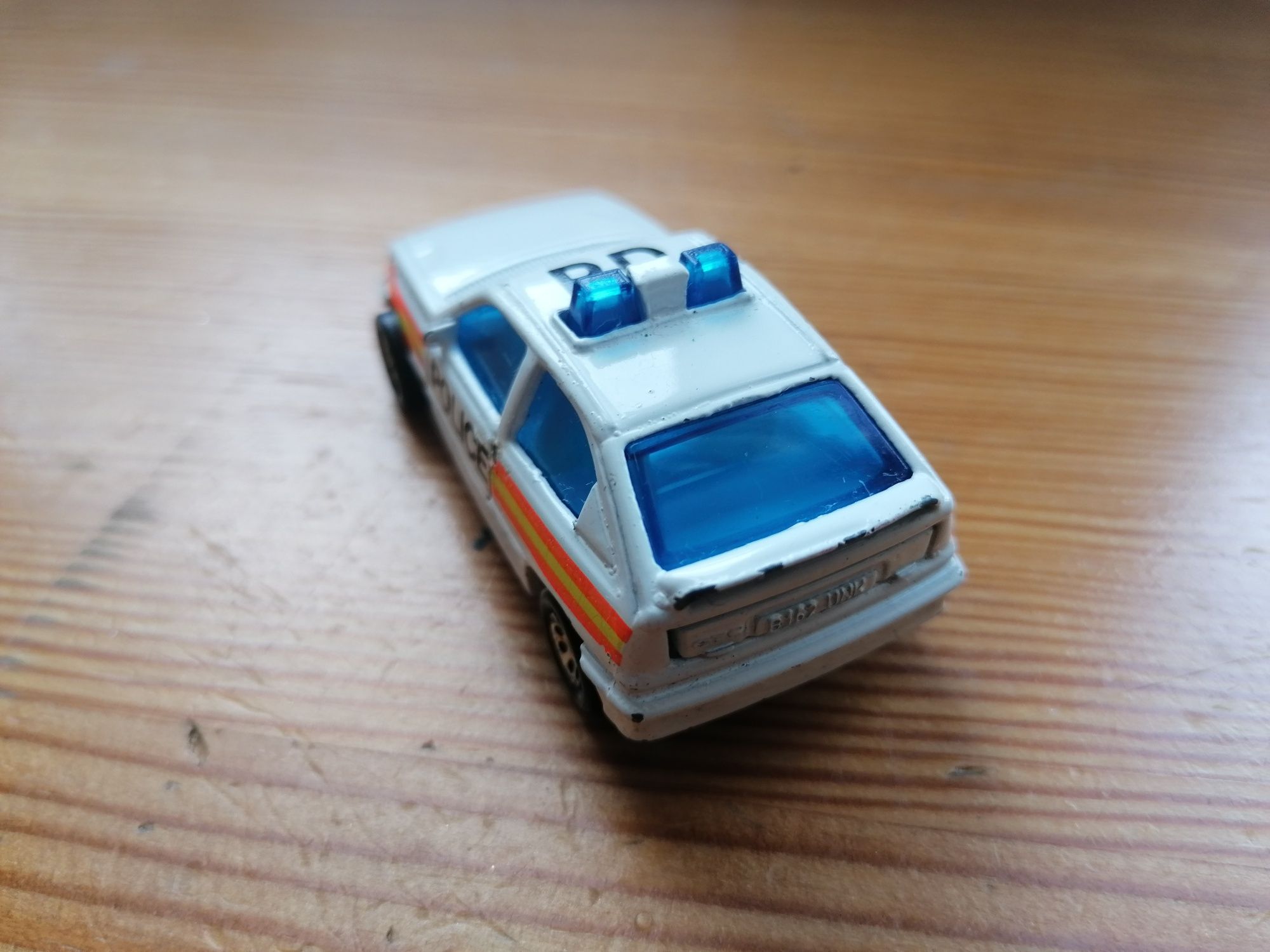 Opel Kadett Gsi Police 1985 rok Matchbox