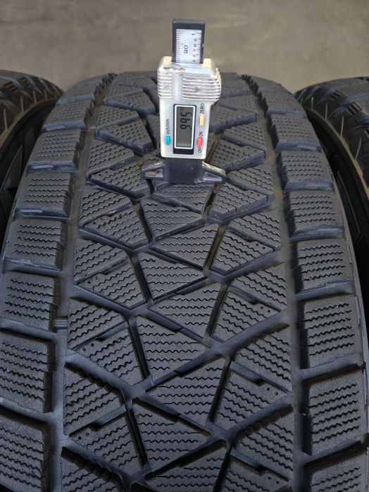 R18 285 60 шини зимові Bridgestone Blizzak DM-V2 відмінний стан Японія