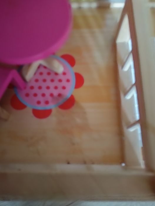 Duży domek dla lalek