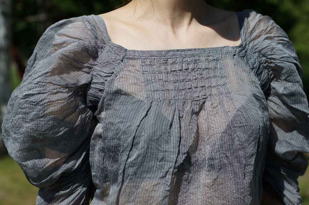 bluzka Hugo Boss przeźroczysta w paski  rękaw 3/4 jedwabna rozmiar 34