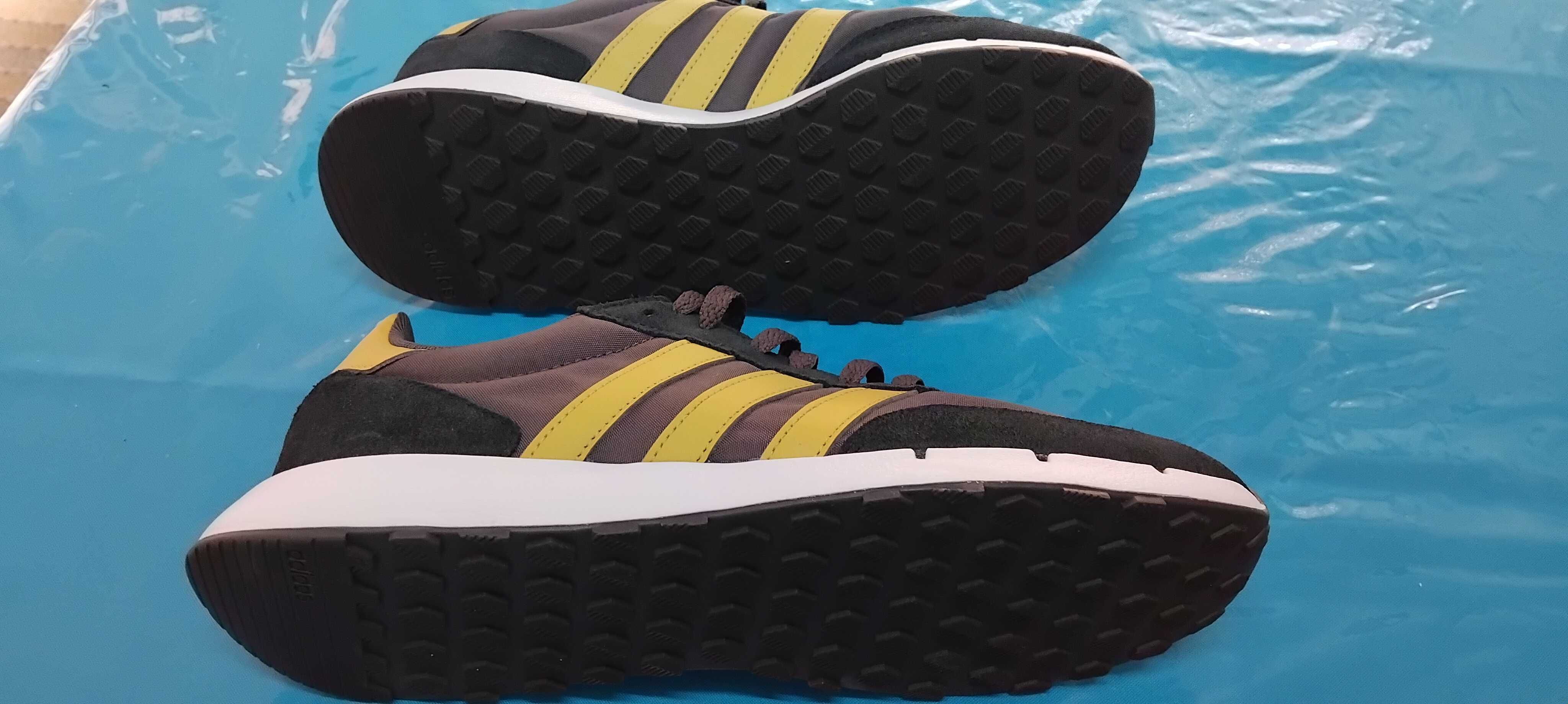 Ténis/Sapatilhas Adidas - NOVOS