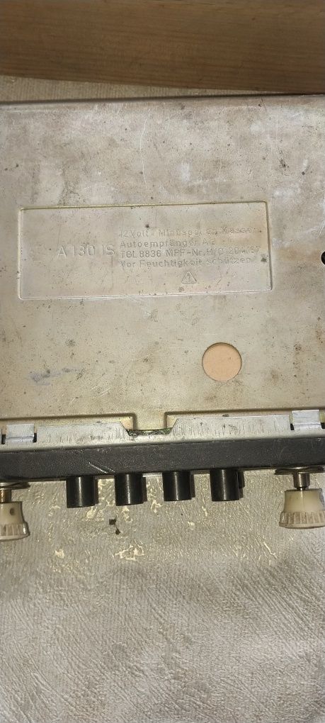 Ретро авторадіоприймач RFT A130 IS
