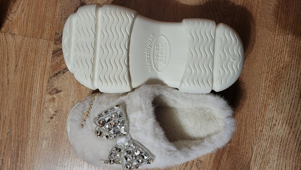 Тапки жіночі з хутром