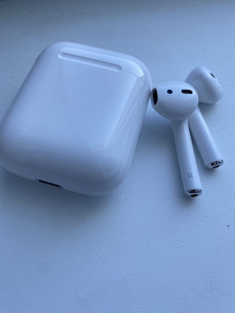 навушники airpods