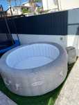 Jacuzzi / spa insuflável Lay-Z-Spa Honolulu AirJet da Bestway.