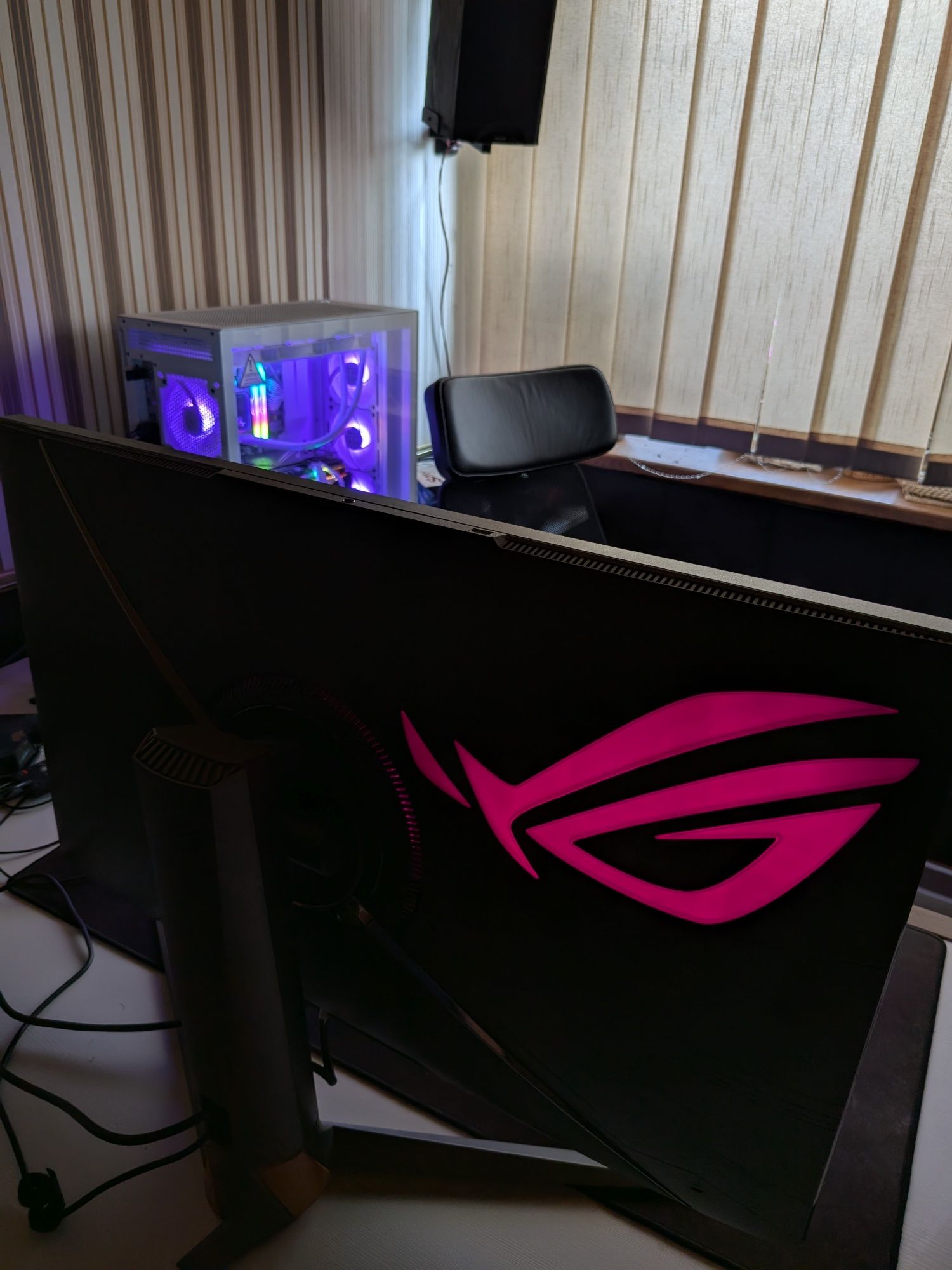 Monitor Asus ROG Swift PG32UQXR 32 CALE 4K