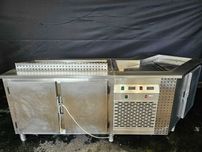 Bancada refrigerada para peixe e carne