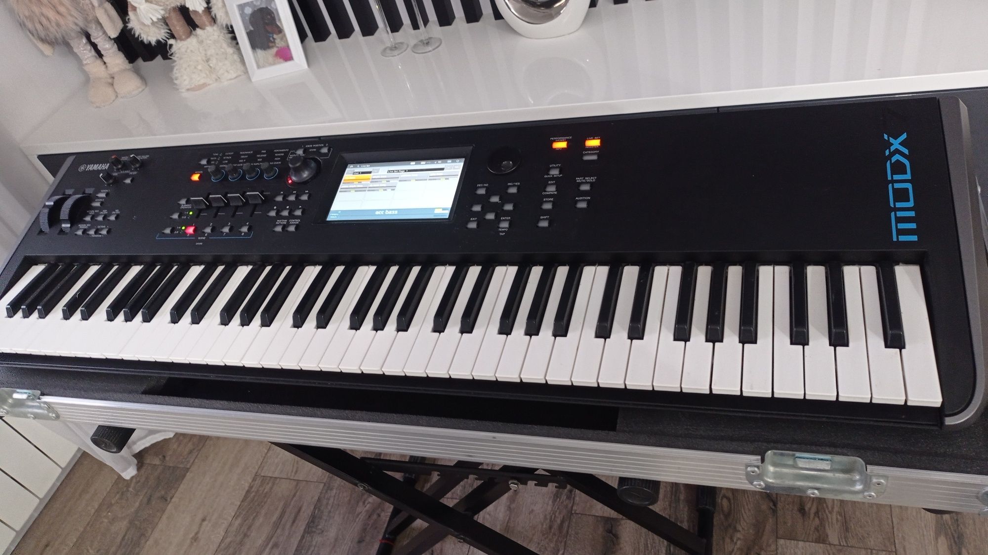 Yamaha Modox 7 + case, statyw, krzesło.
