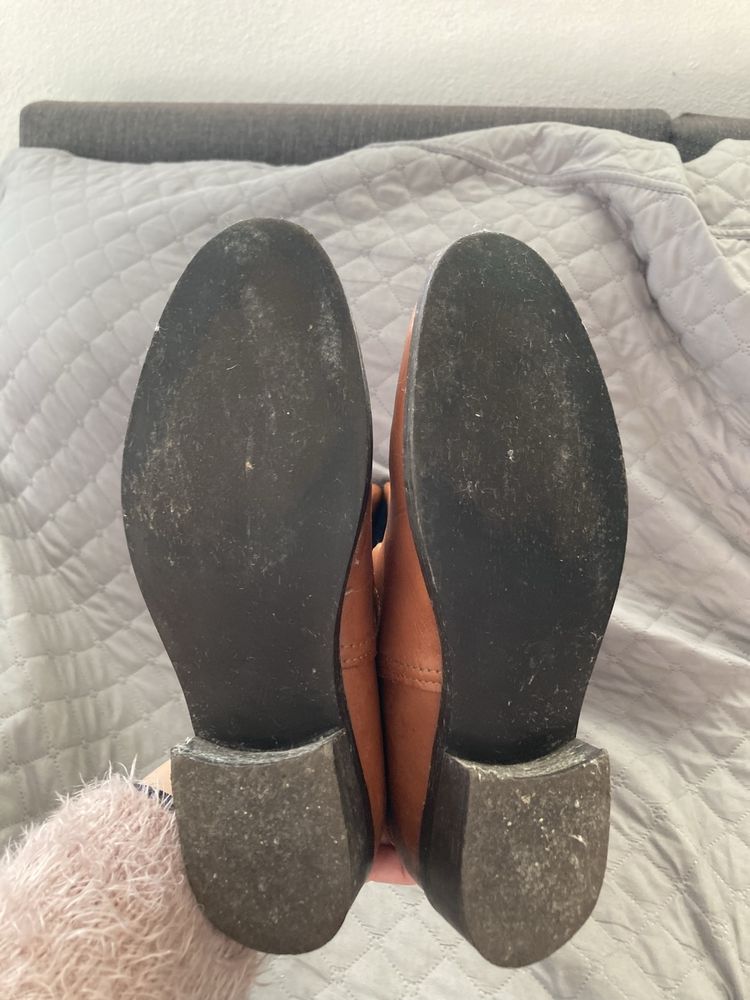 Botas cano alto pele camel - pouco uso