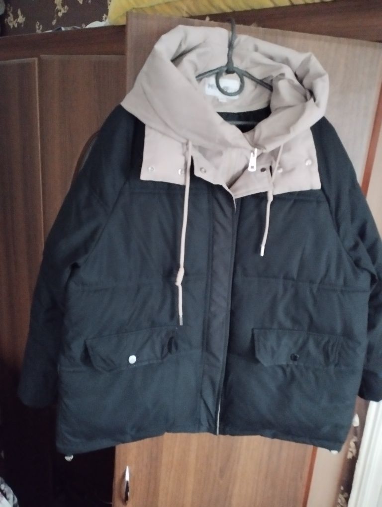 Продам куртка женская 50