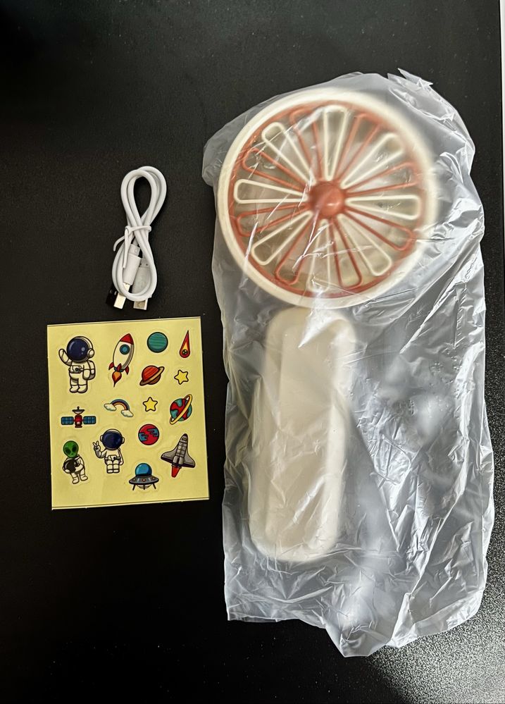Ventoinha Portátil com Luz e Stickers