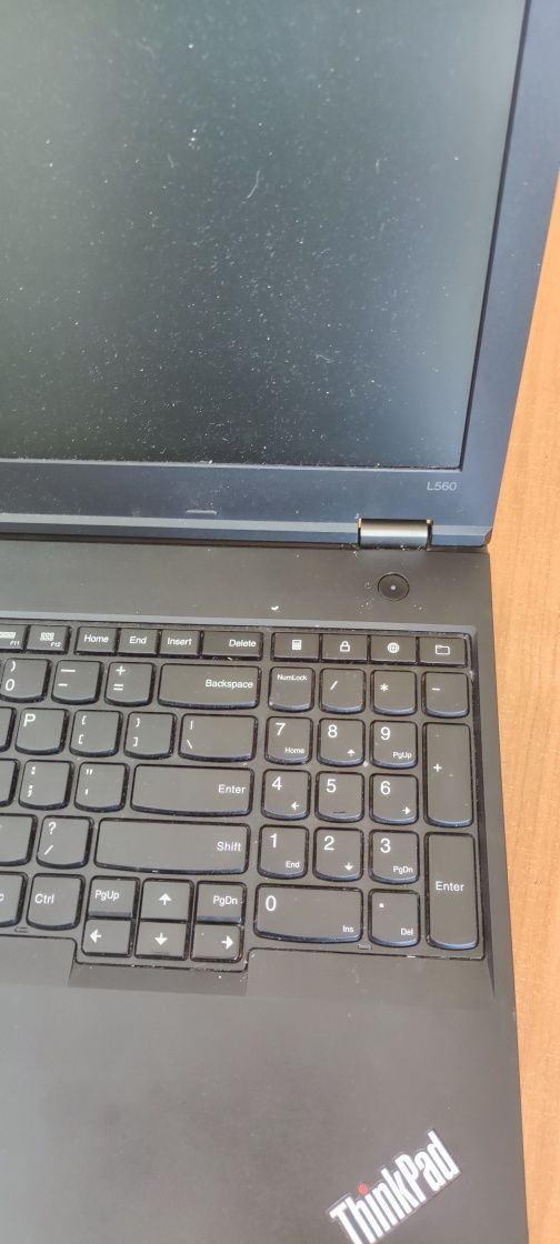 Laptop Lenovo L560