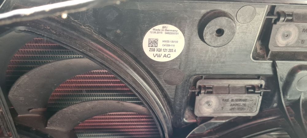 Pas Pas przedni z chłodnicami audi a4 b8 CAHA