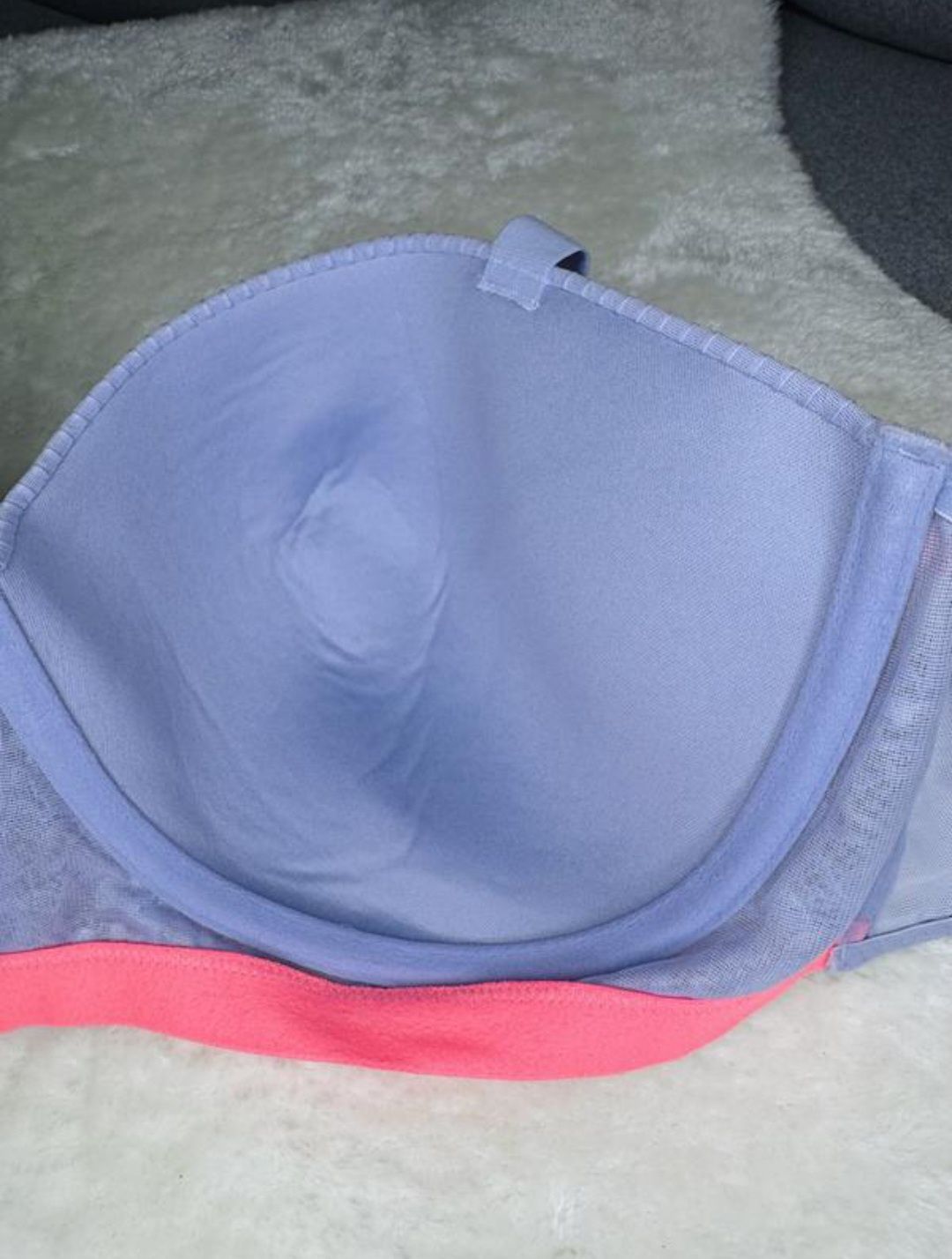 Бюстгальтер великого розміру 40 е,40dd,90dd 90e