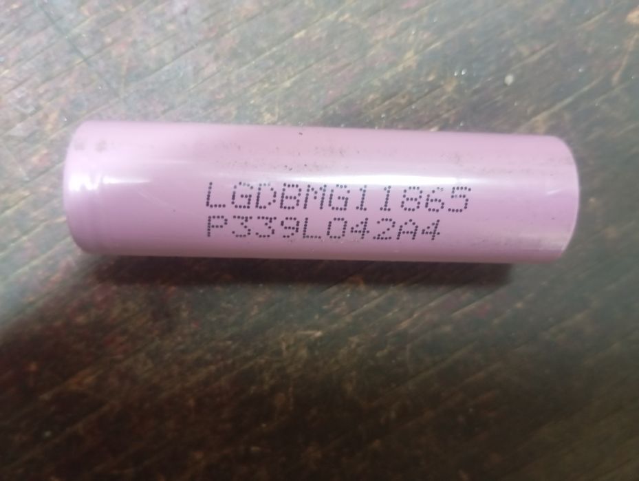 18650 Li-Ion Аккумулятор 3.7 В применяются для питания фонарей