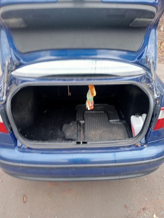 Автомобіль seat toledo2