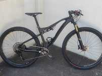 Orbea OIZ Carbono sem retomas
Tamanho M 
Transmissão GX 12v
suspensão
