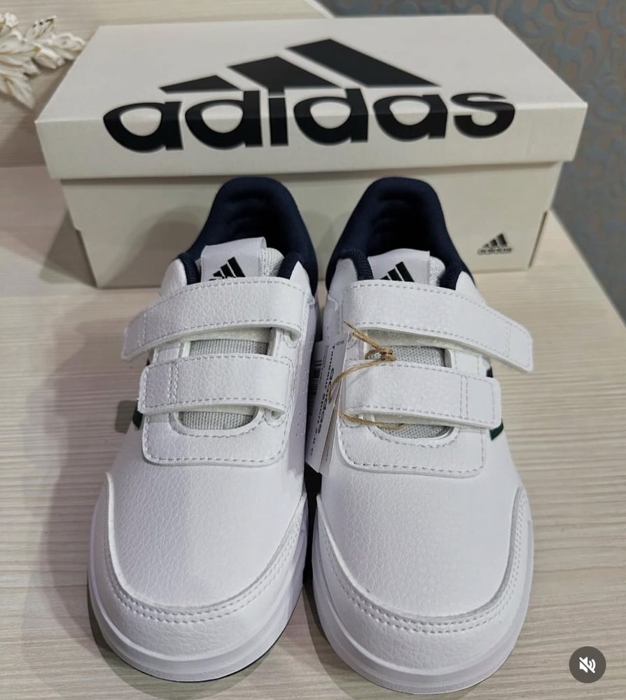 Adidas білі р 28 29 30 31 32 33 34 35 ориігнал