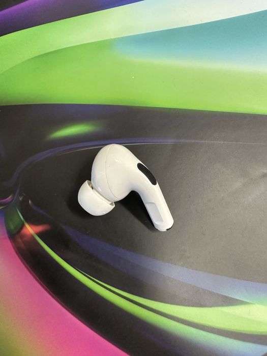 Продам навушник оригинал Airpods pro лівий арподс про один