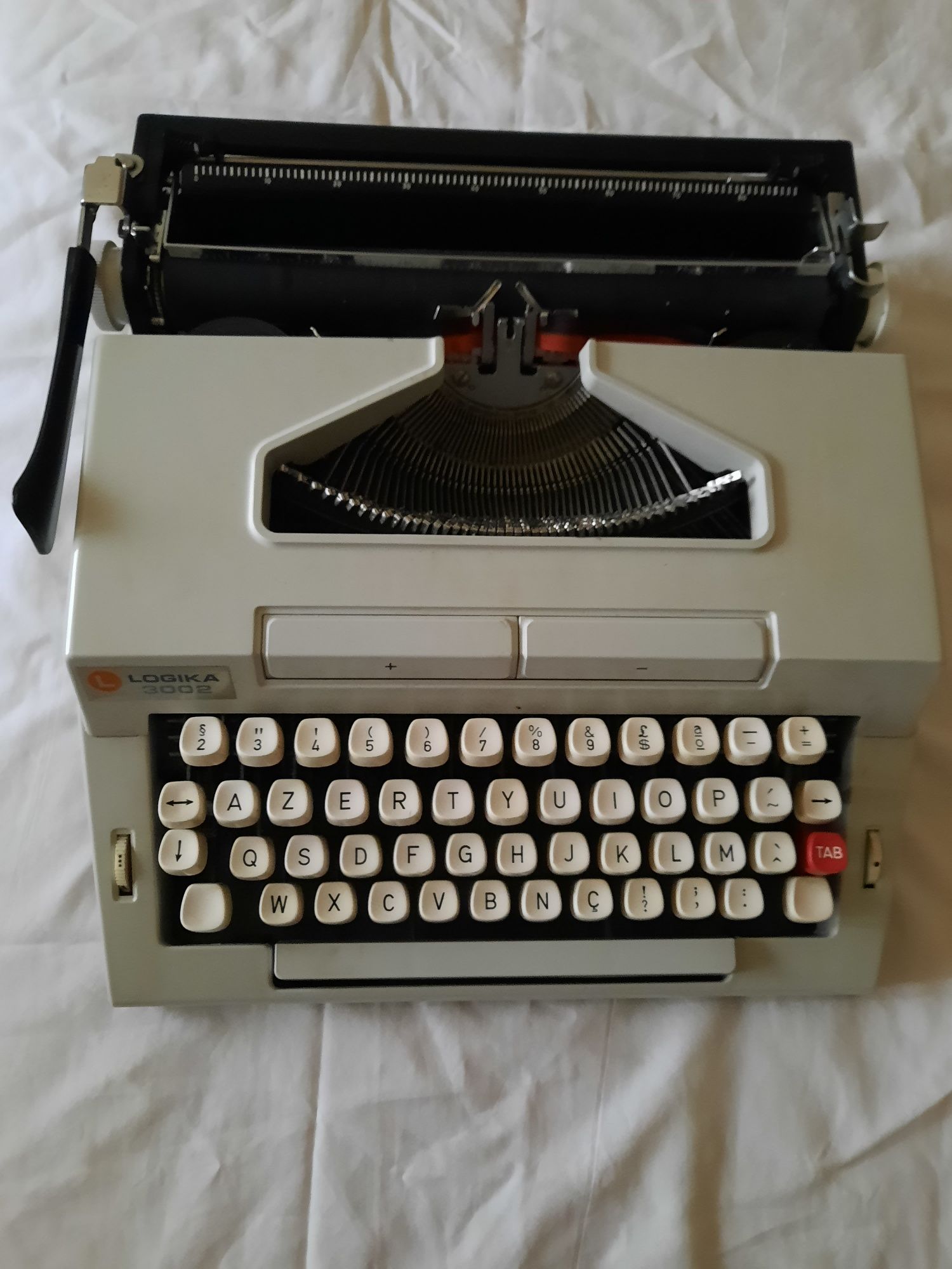 Máquina de datilografia antiga