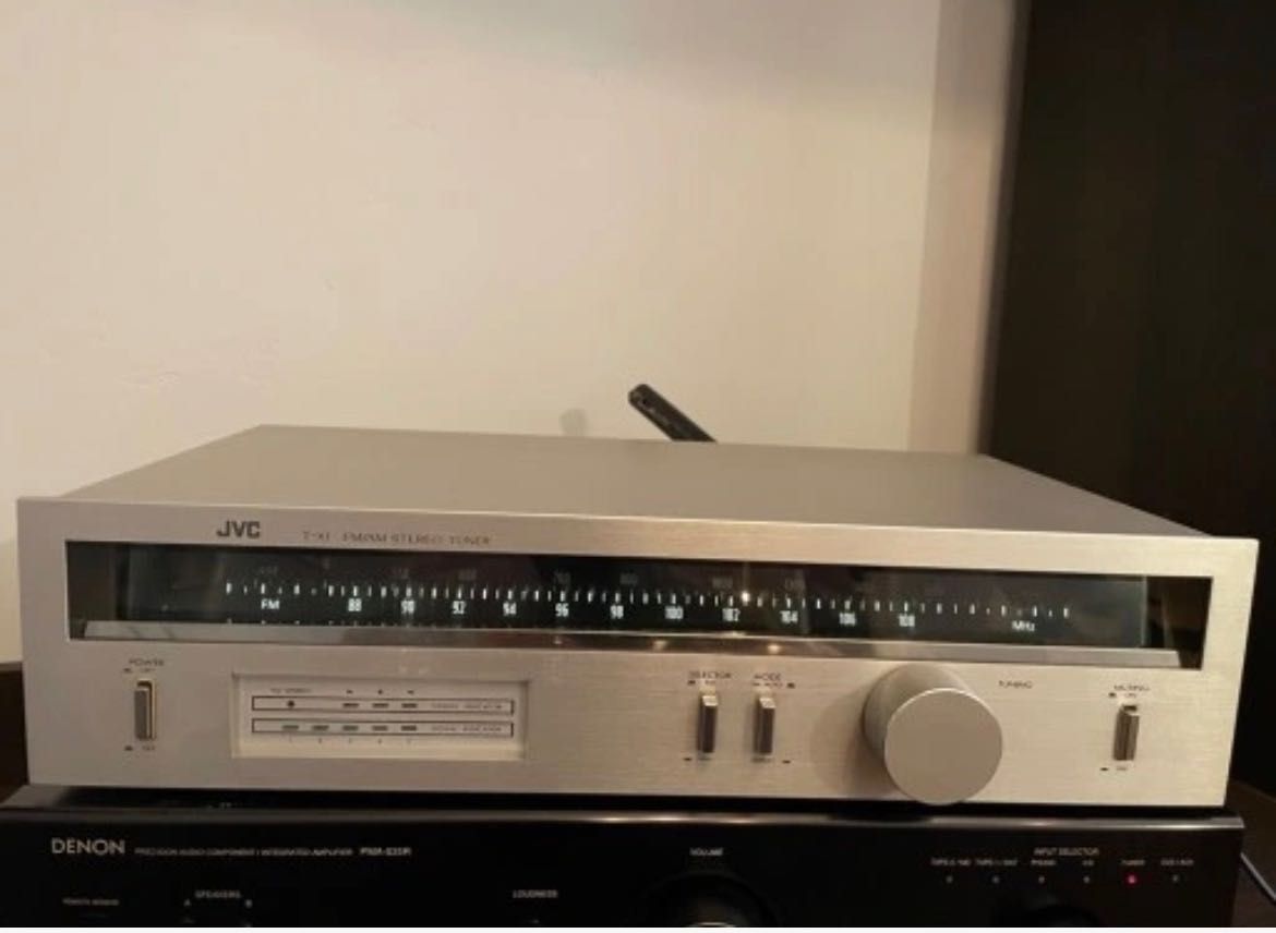 JVC T-X1 Stereo Tuner