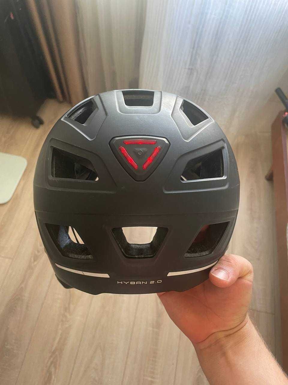 Шолом Abus Hyban 2.0 чорний