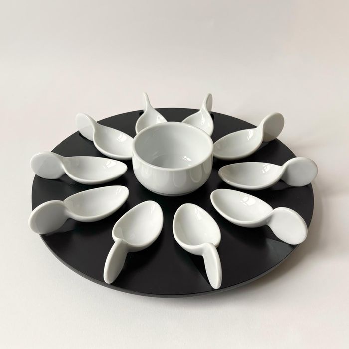 Yong Belgia obrotowy talerzy drewniany z 10 porcelanowymi łyżkami