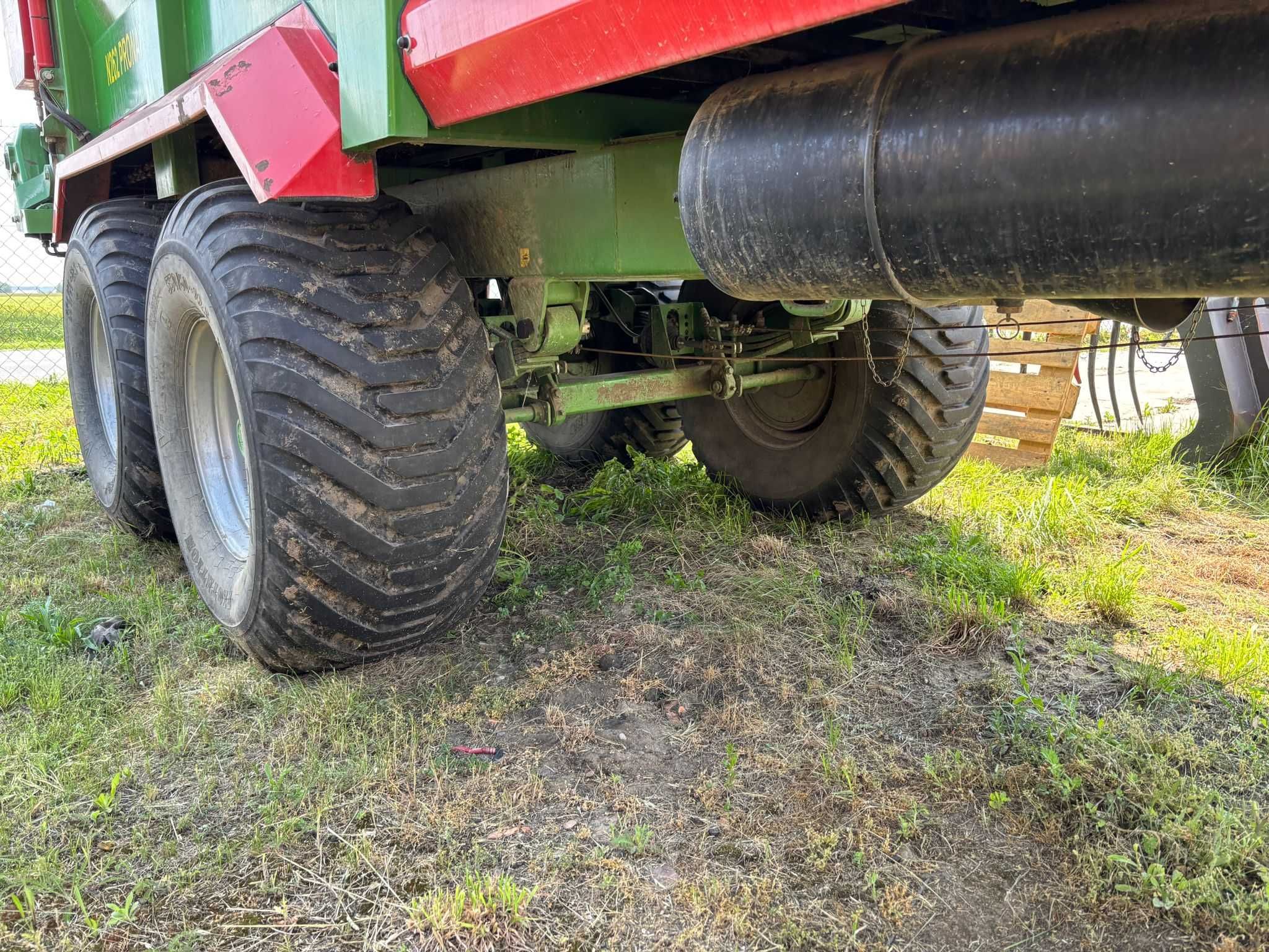 Rozrzutnik Pronar Herkules N262