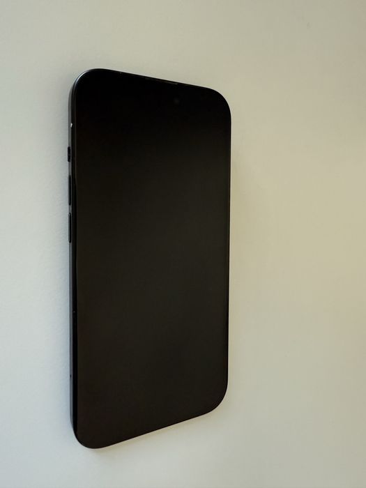 Iphone 15 w bardzo dobrym stanie