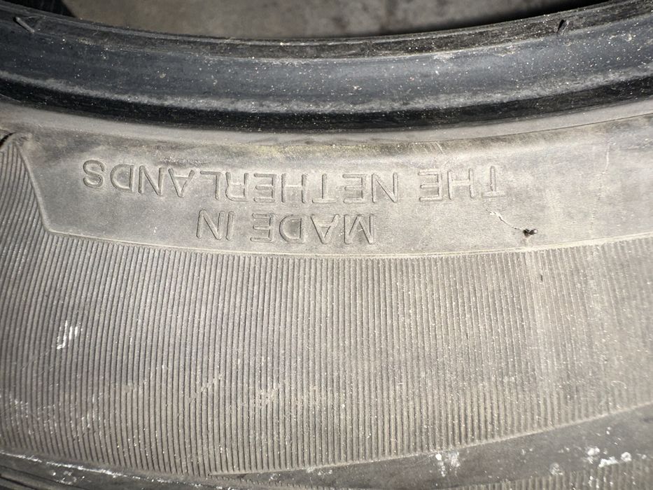 4szt Opony zimowe 235/45R18
