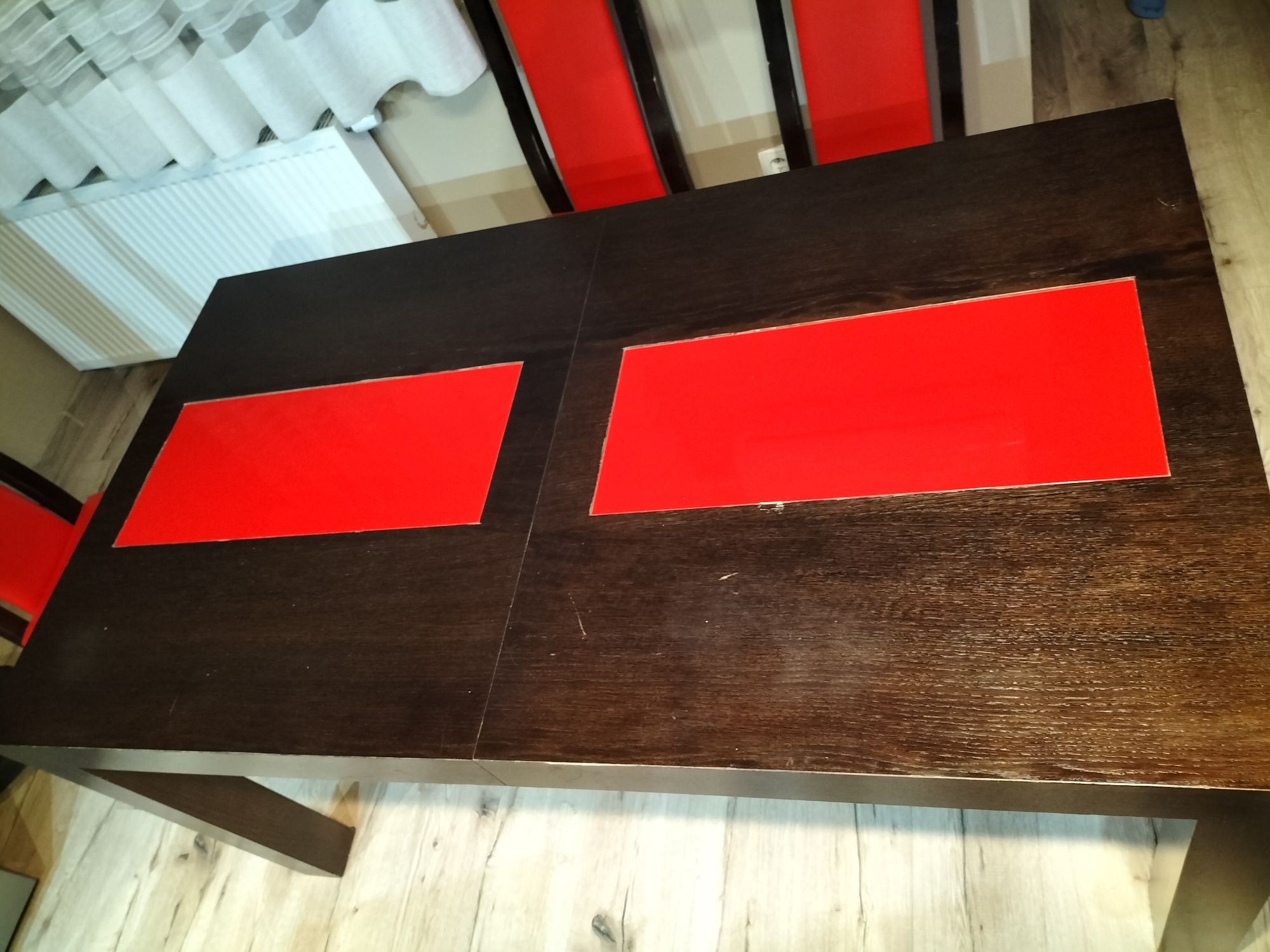 Stół 90x160 rozkładany wenge z czerwonym szkłem