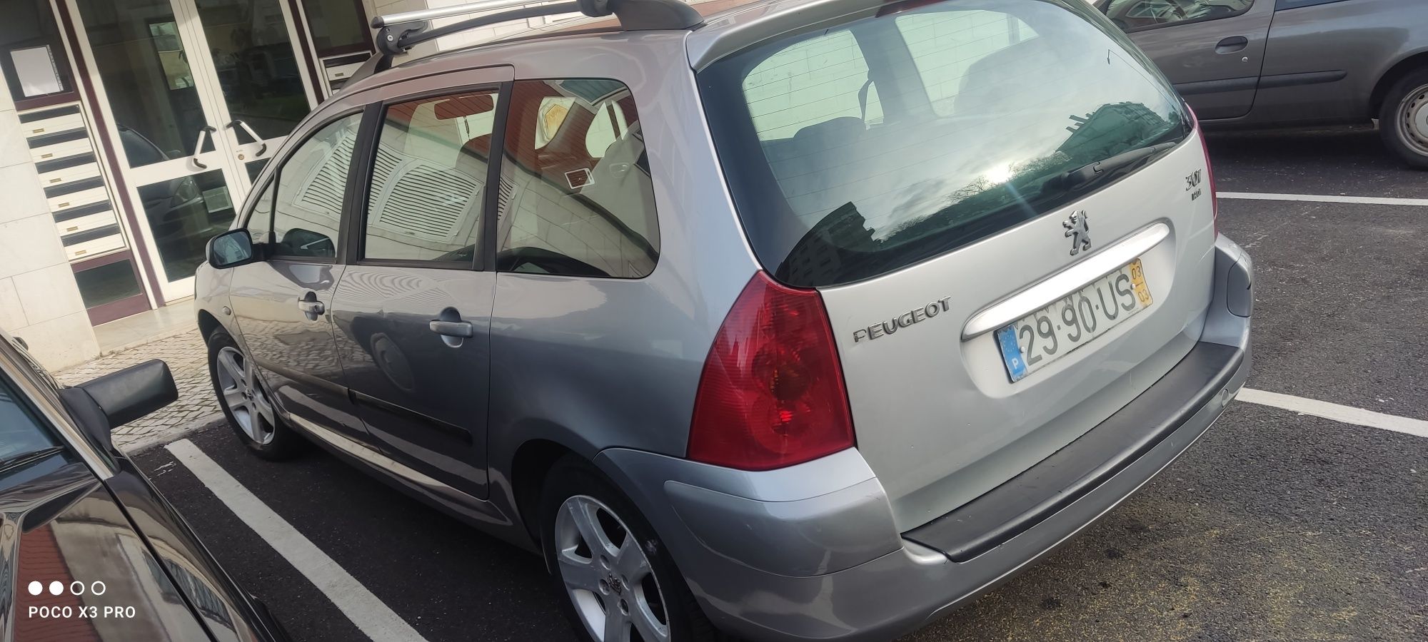Vendo uma Peugeot 2003