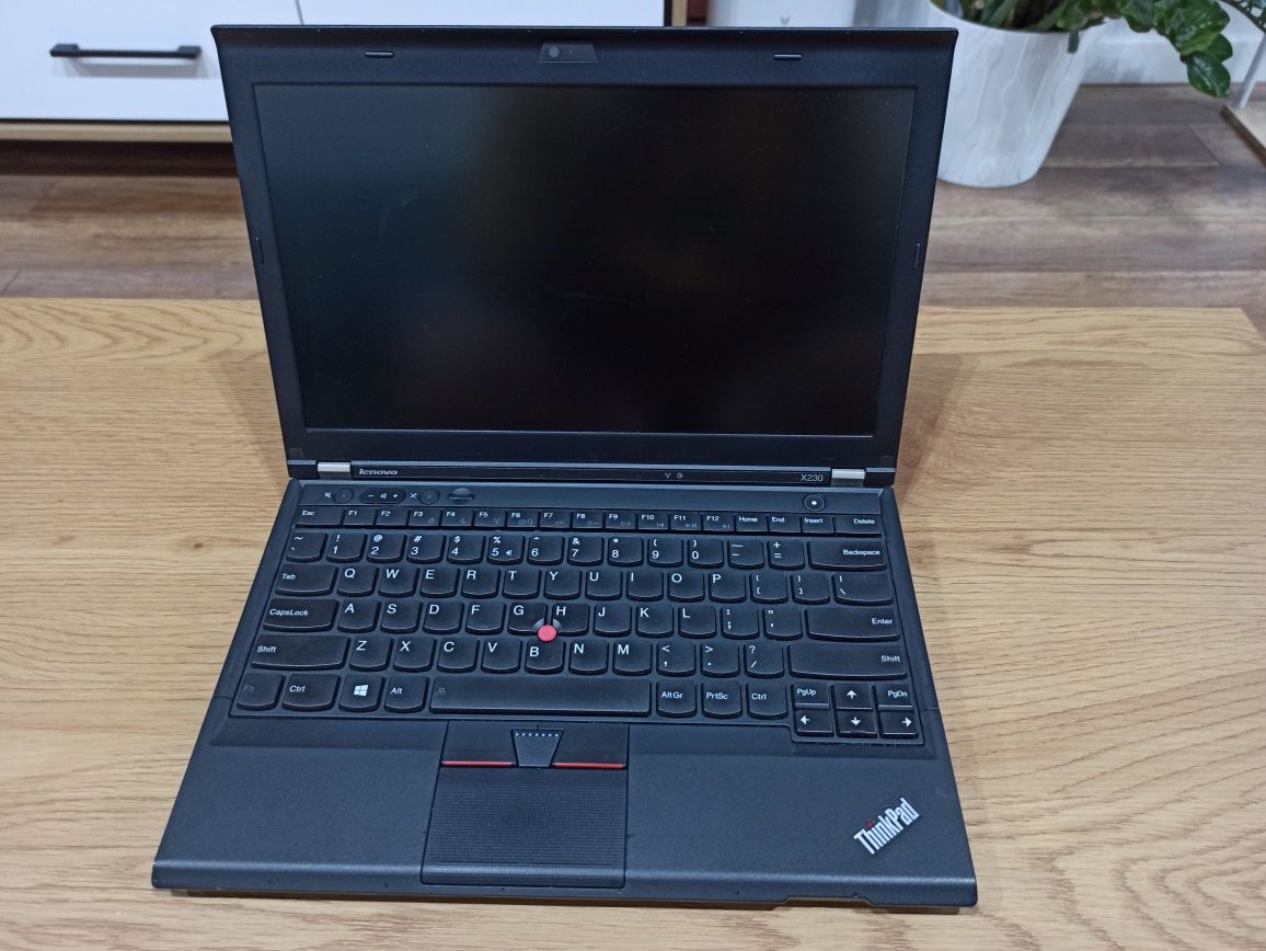 Laptop Lenovo Thinkpad x230 i5 8gb zasilacz torba win 7/10