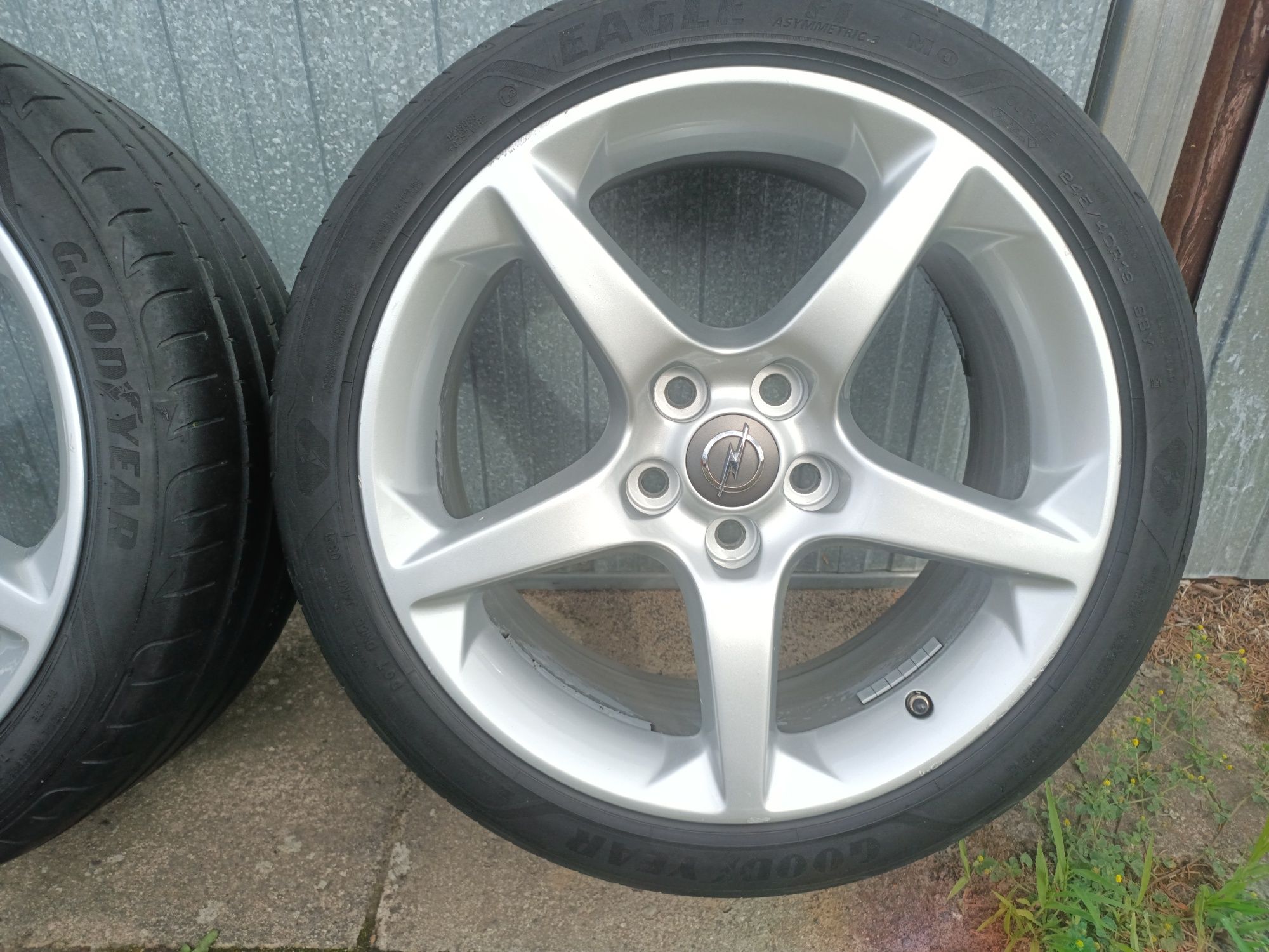 Koła 19" felgi aluminiowe Opel Insignia 5x120 opony 5mm