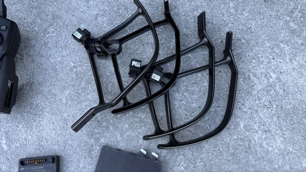 DJI Mavic Air - po upadku, uszkodzony, na części