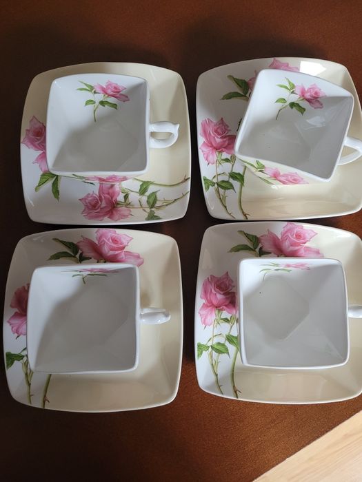 Filiżanki komplet 4 szt.