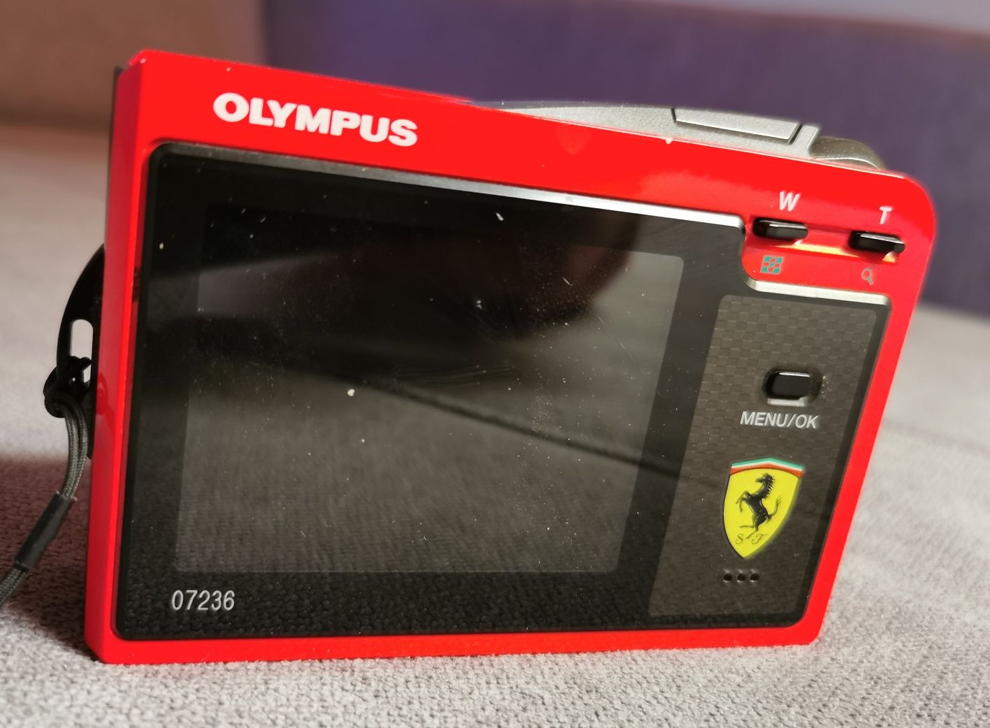 Olympus Ferrari DIGITAL MODEL 2004