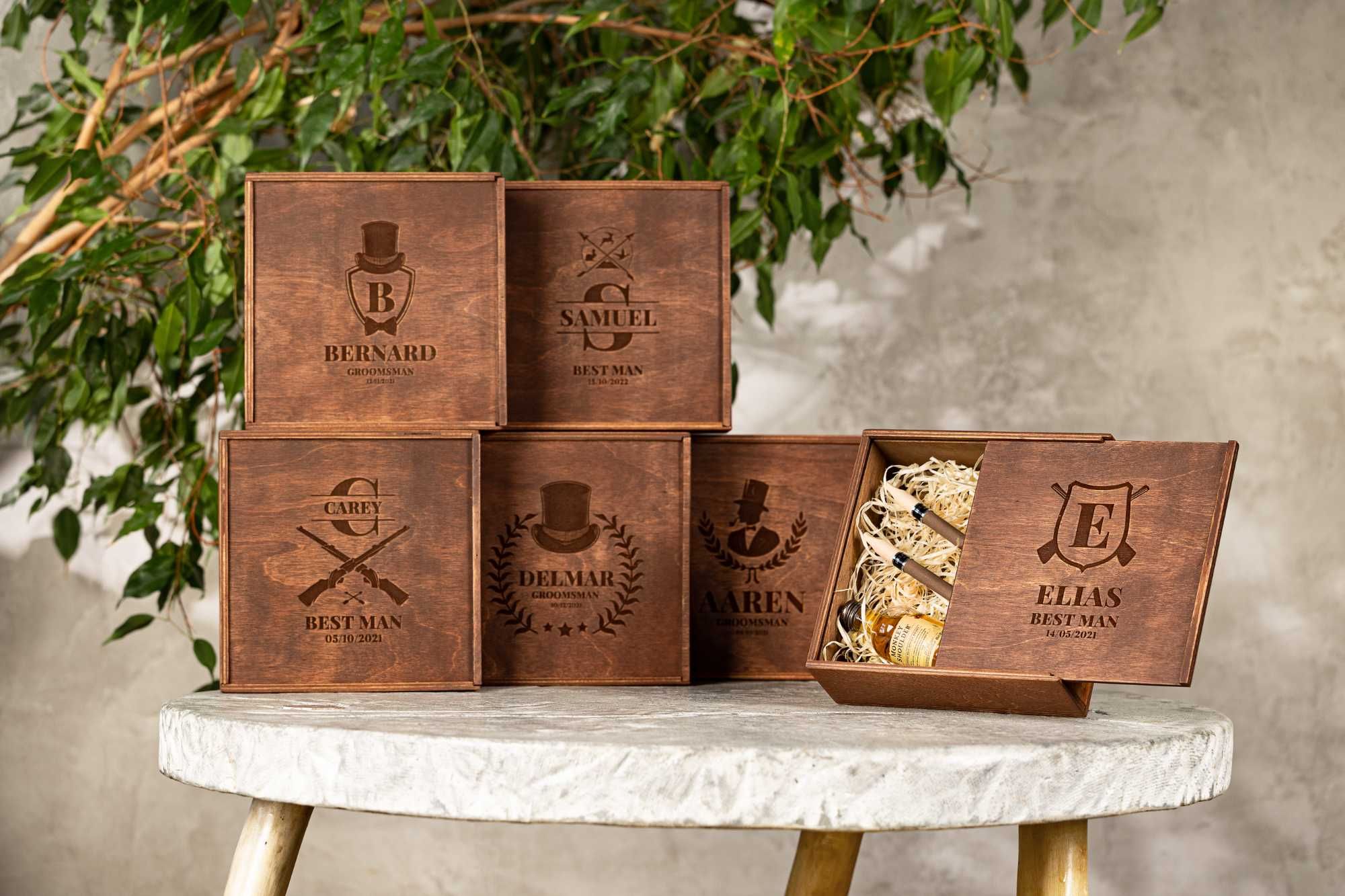 Дерев'яна упаковка з гравіюванням, Коробка з логотипом