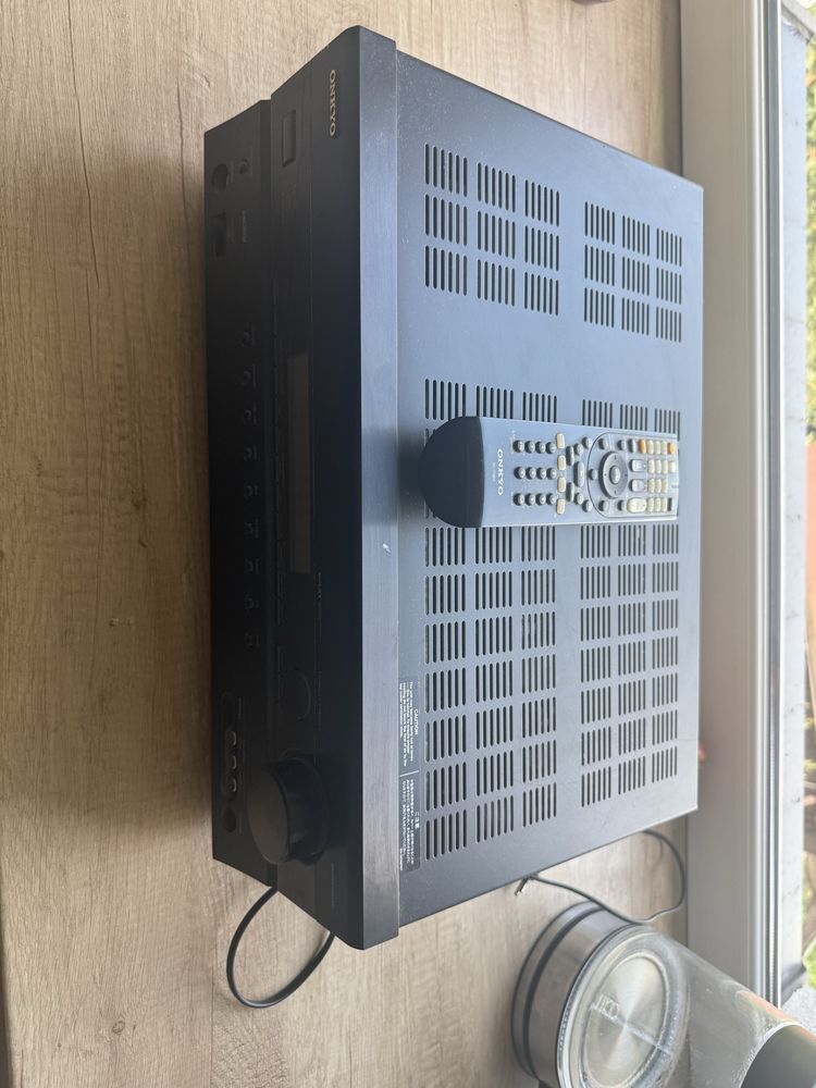 Amplituner onkyo TX-SR607