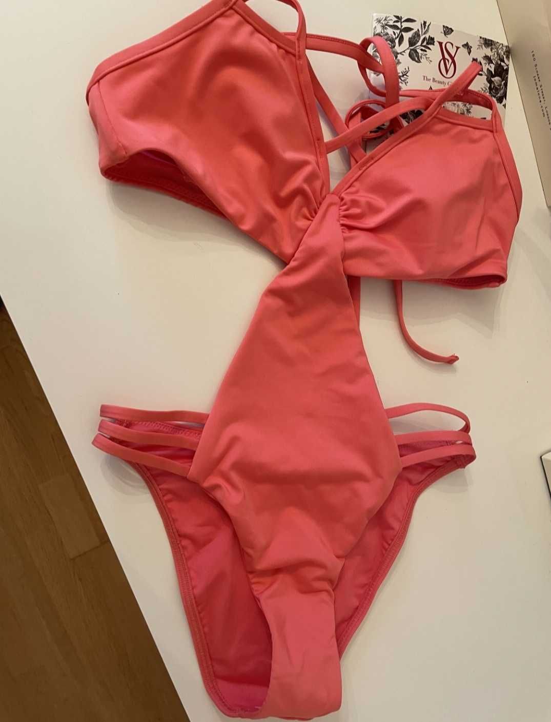 Сдельный купальник XS Victoria’s Secret V-plunge Strappy Monokini